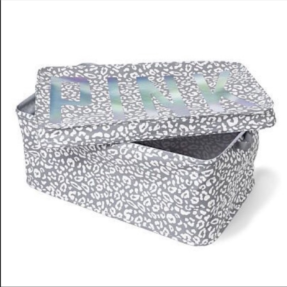 ISO victoria secret pink white leopard rug and trunk